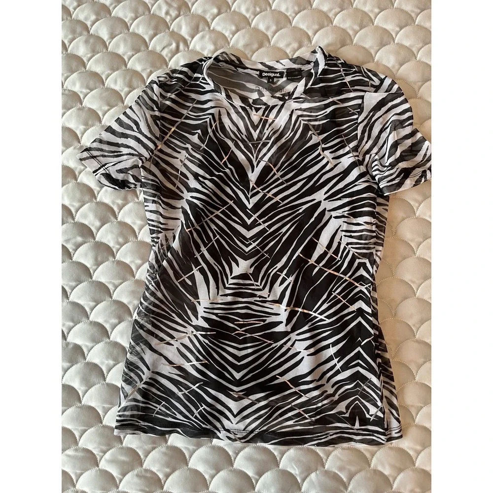 Desigual Mesh Tshirt Fashion Zebra, size small Western Boho Chic Short Sleeve - Picture 5 of 9